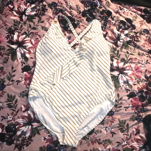 RALPH LAUREN 1 piece swimsuit 🌸🌸 - Picture 2 of 12